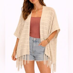 EUC Akemi‎ & Kin Anthropologie Cream Fringe Knit Cardigan